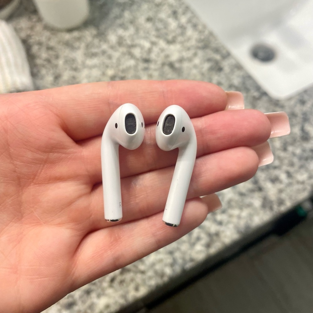 Apple Airpods 2nd Generation